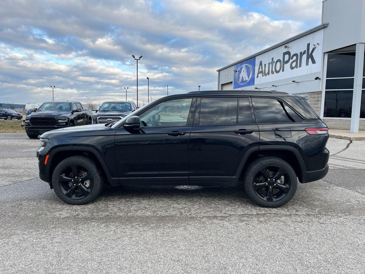 2023 Jeep Grand Cherokee LIMITED 4X4 Photo