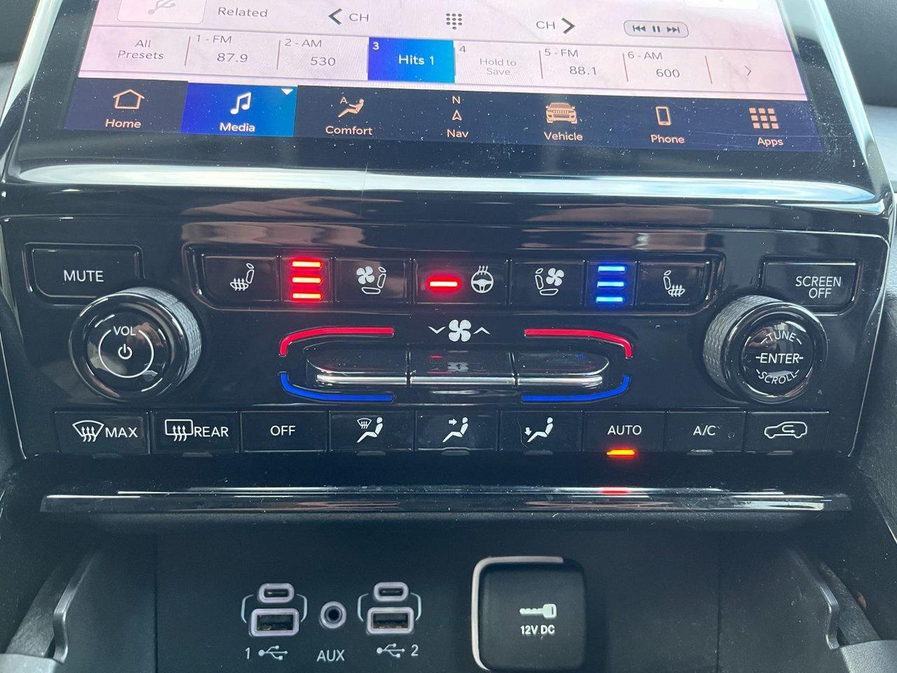 2023 Jeep Grand Cherokee LIMITED 4X4 Photo