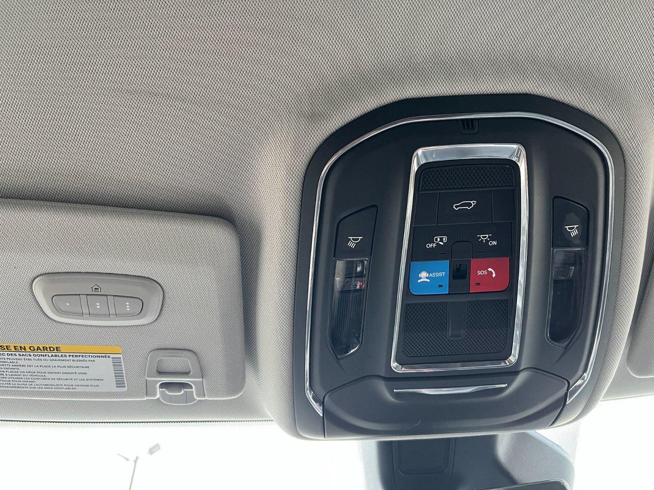 2023 Jeep Grand Cherokee LIMITED 4X4 Photo