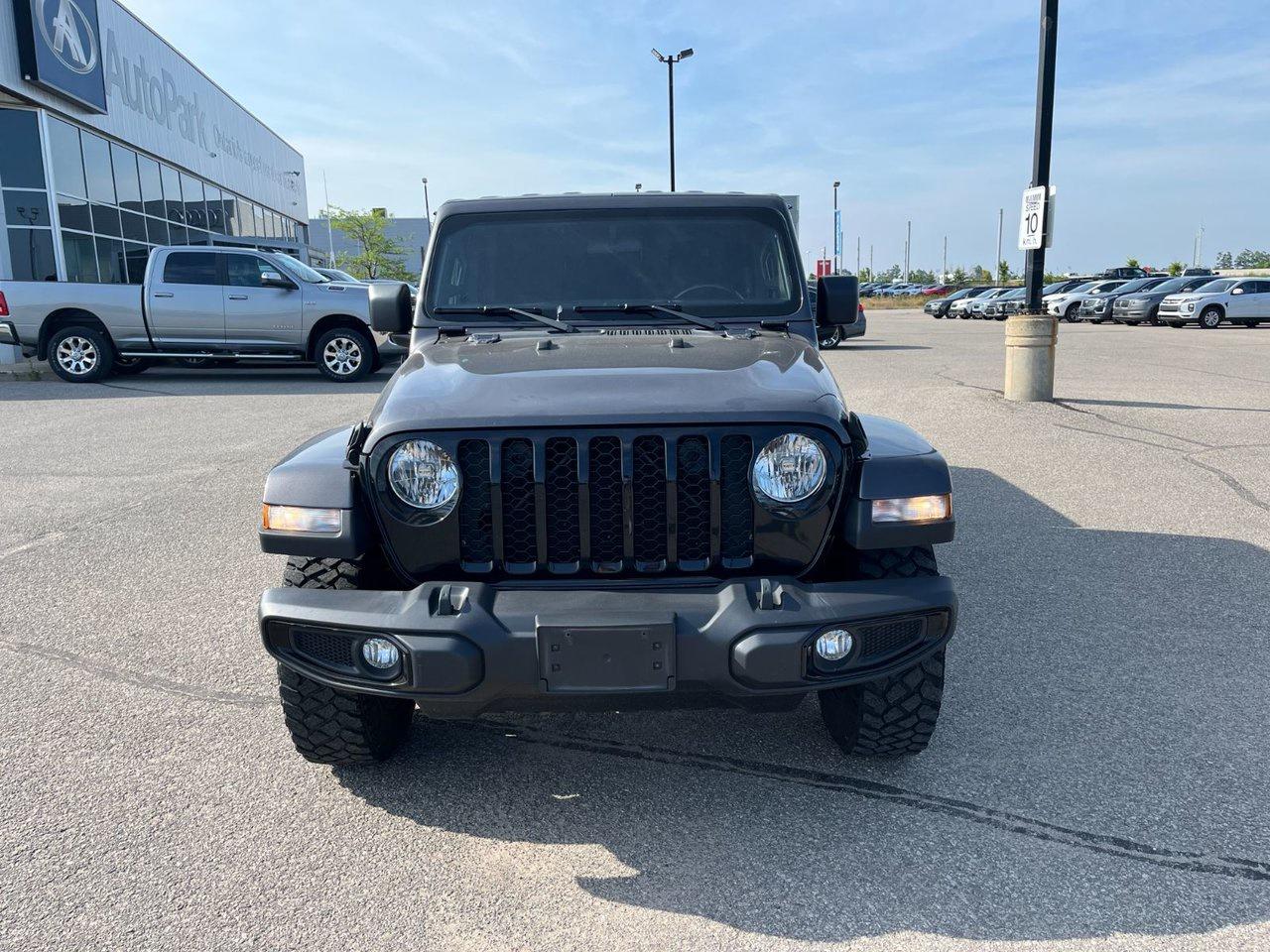 2021 Jeep Gladiator Willys 4x4 Photo