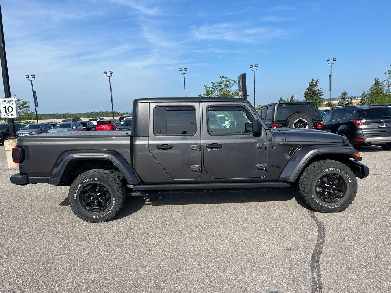 2021 Jeep Gladiator Willys 4x4 Photo