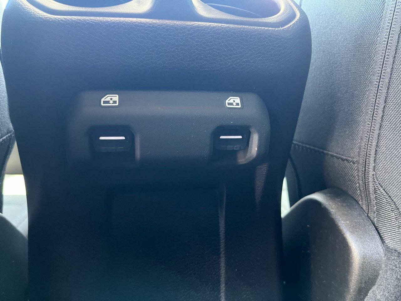 2021 Jeep Gladiator Willys 4x4 Photo