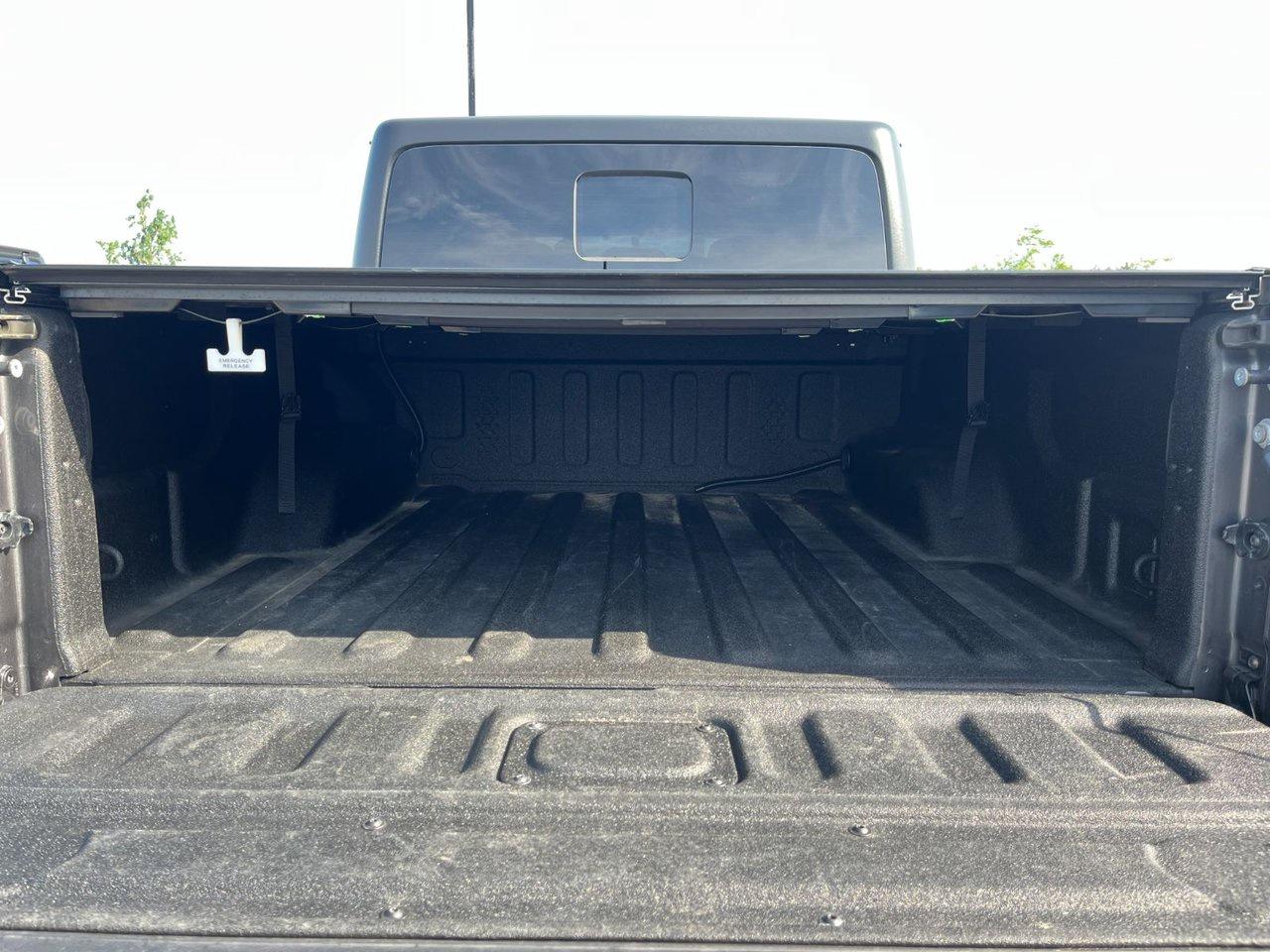 2021 Jeep Gladiator Willys 4x4 Photo