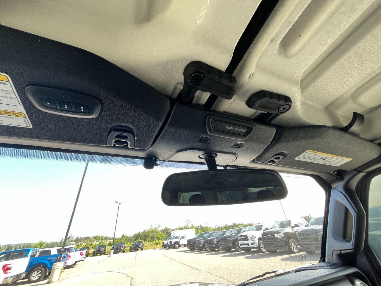 2021 Jeep Gladiator Willys 4x4 Photo