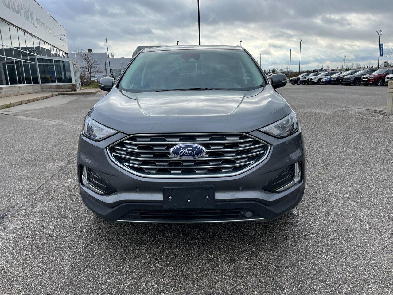 2024 Ford Edge Titanium AWD Photo2