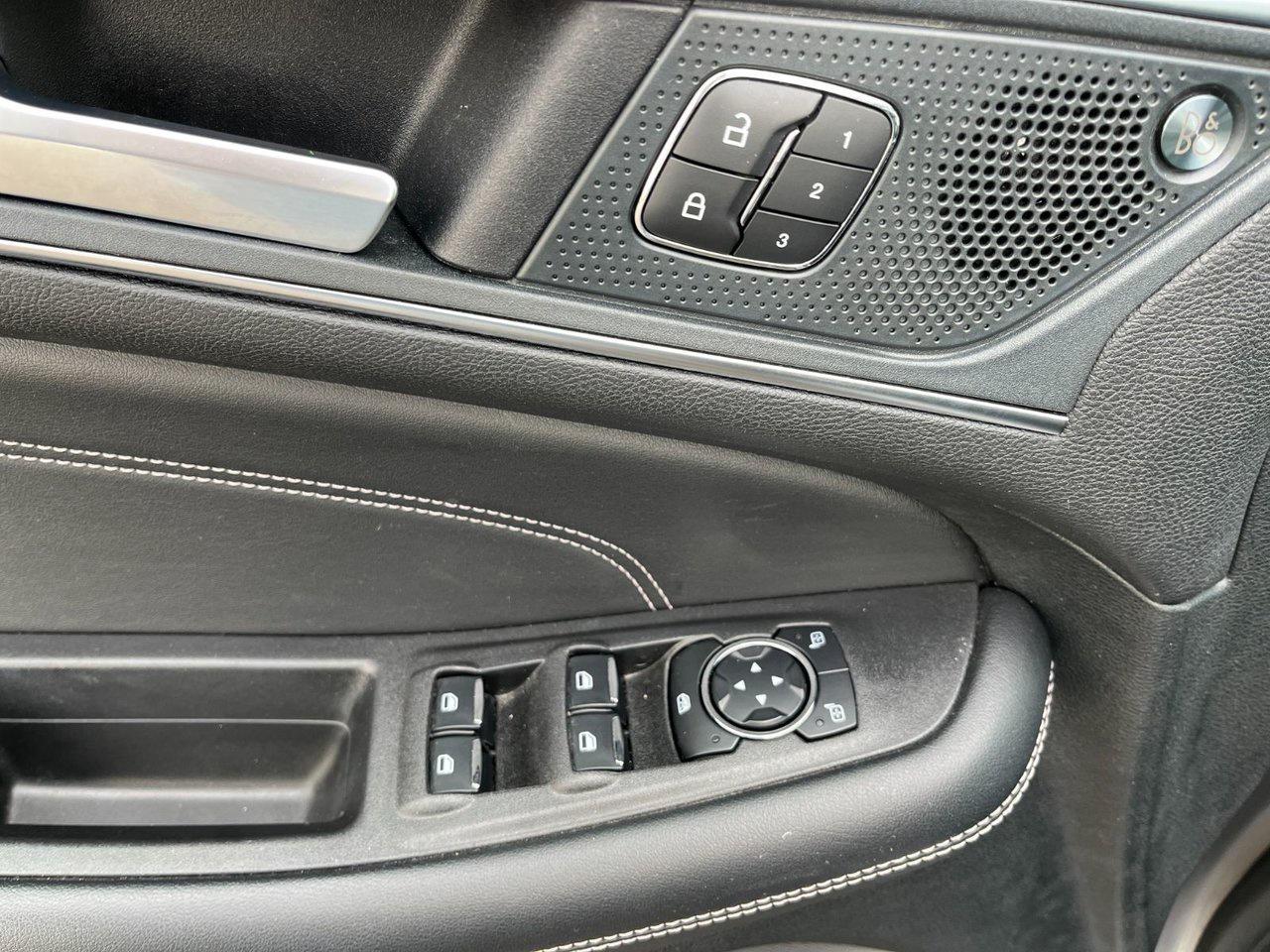 2024 Ford Edge Titanium AWD Photo