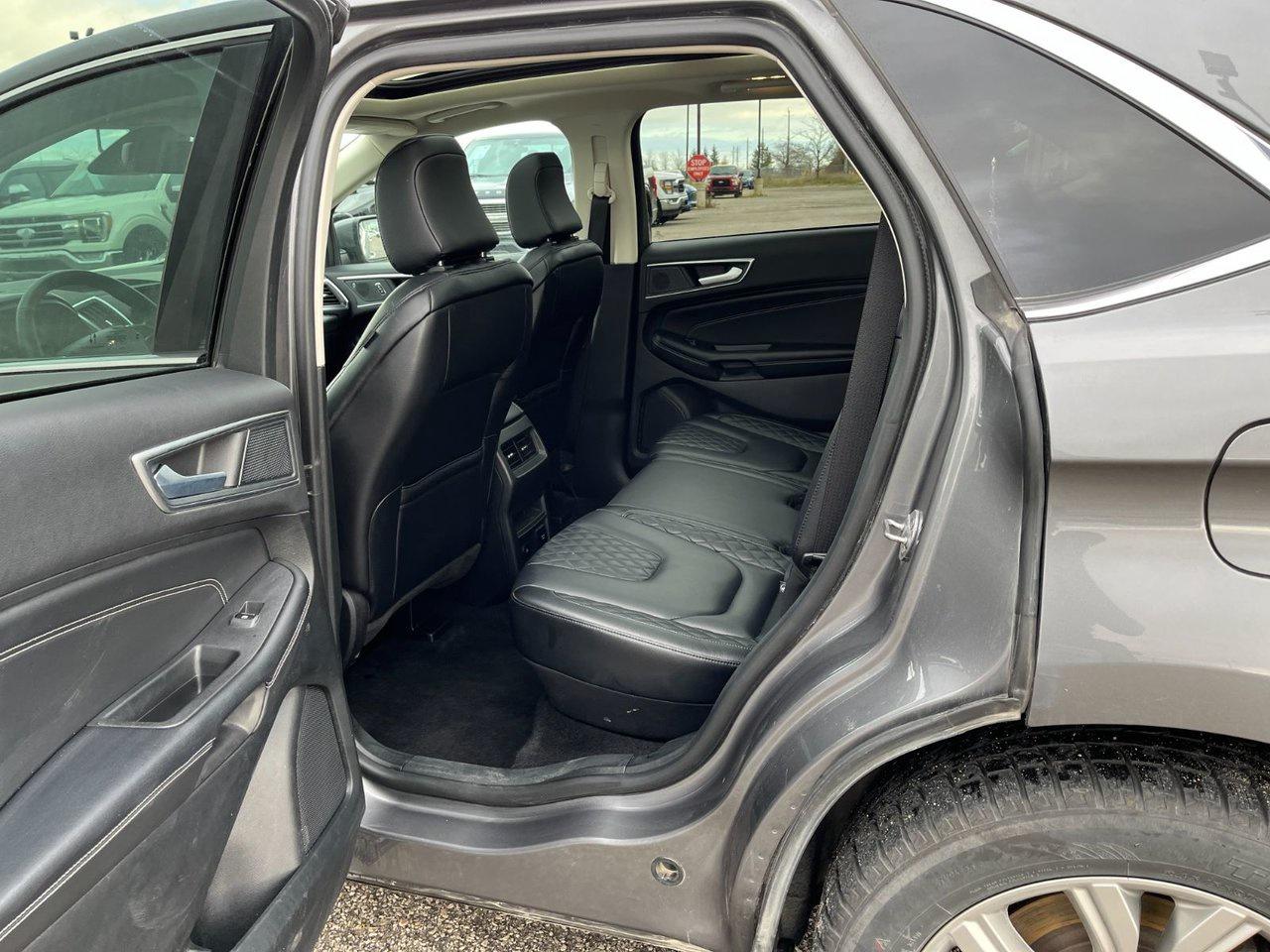 2024 Ford Edge Titanium AWD Photo