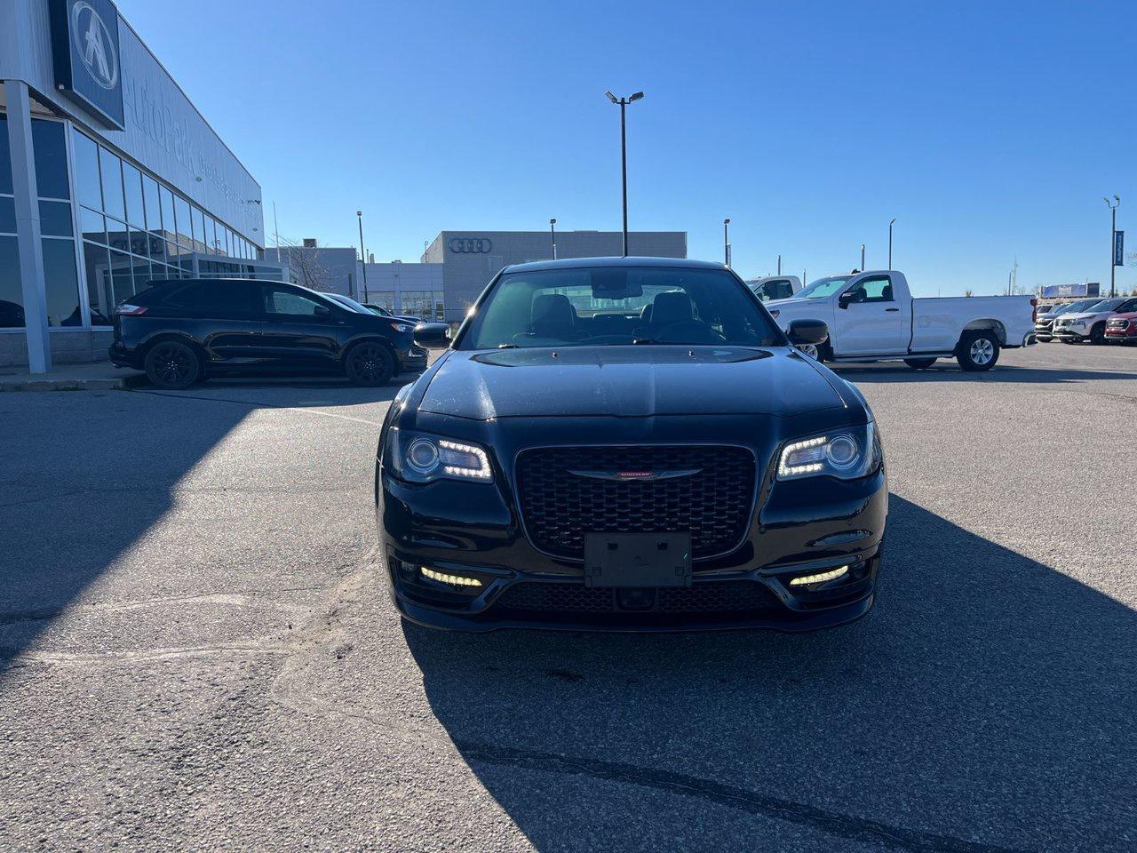 2023 Chrysler 300 S RWD Photo2