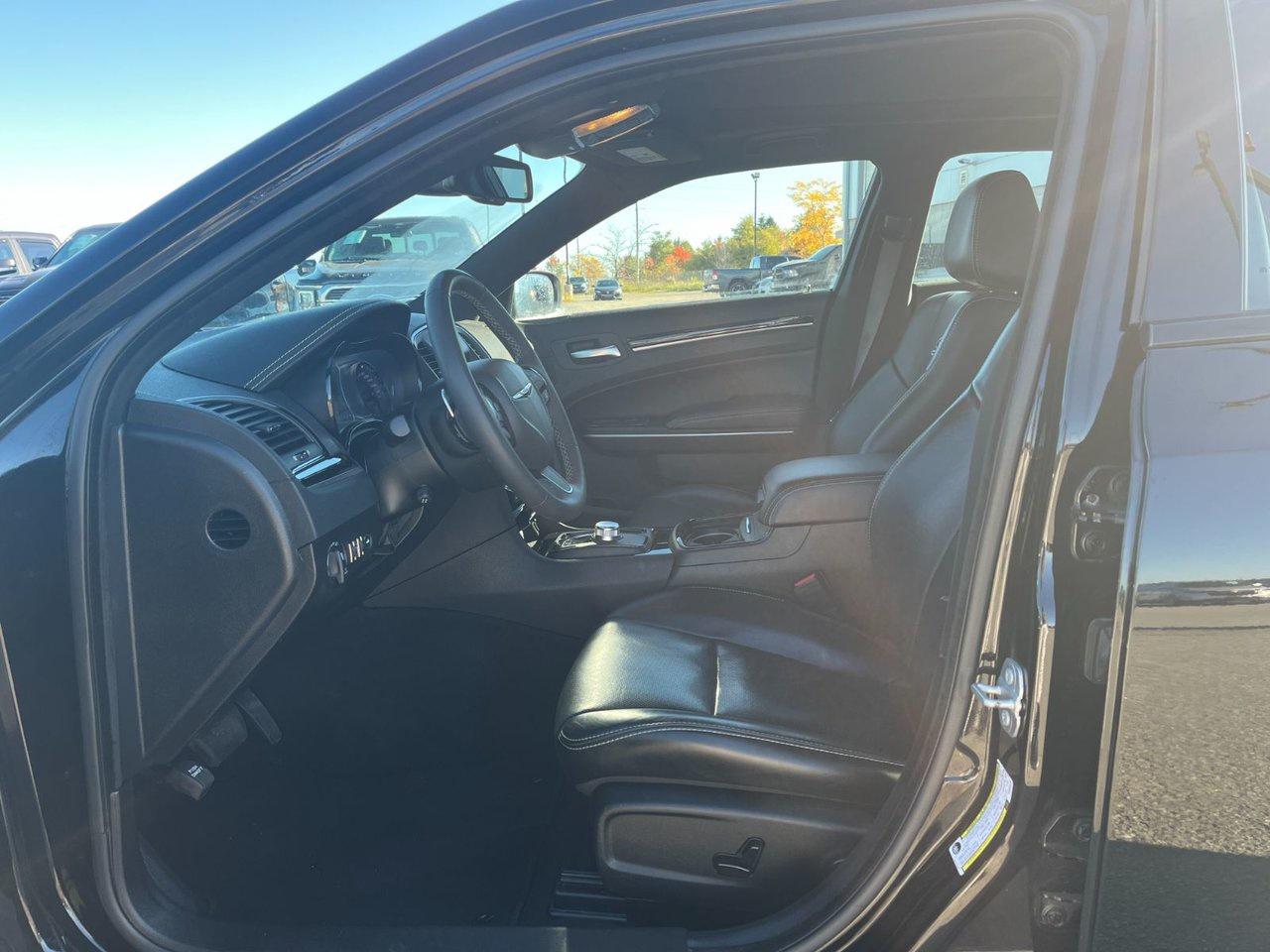 2023 Chrysler 300 S RWD Photo