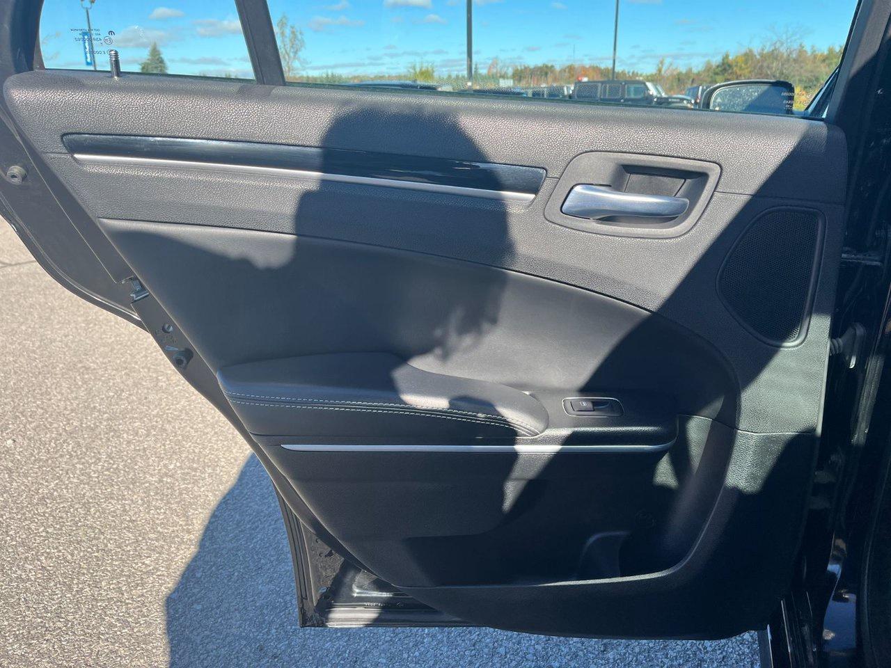 2023 Chrysler 300 S RWD Photo