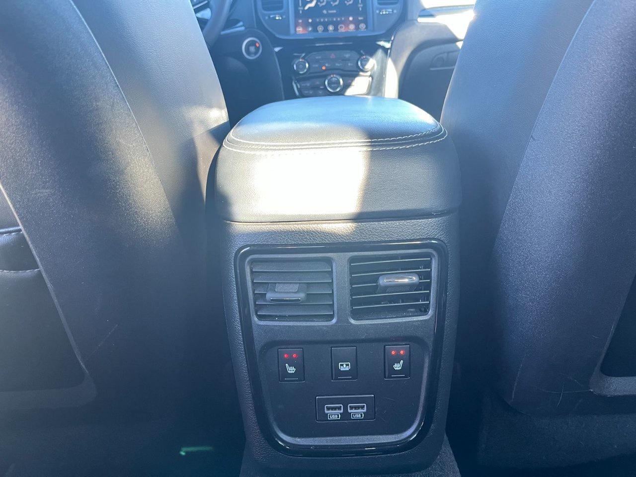 2023 Chrysler 300 S RWD Photo