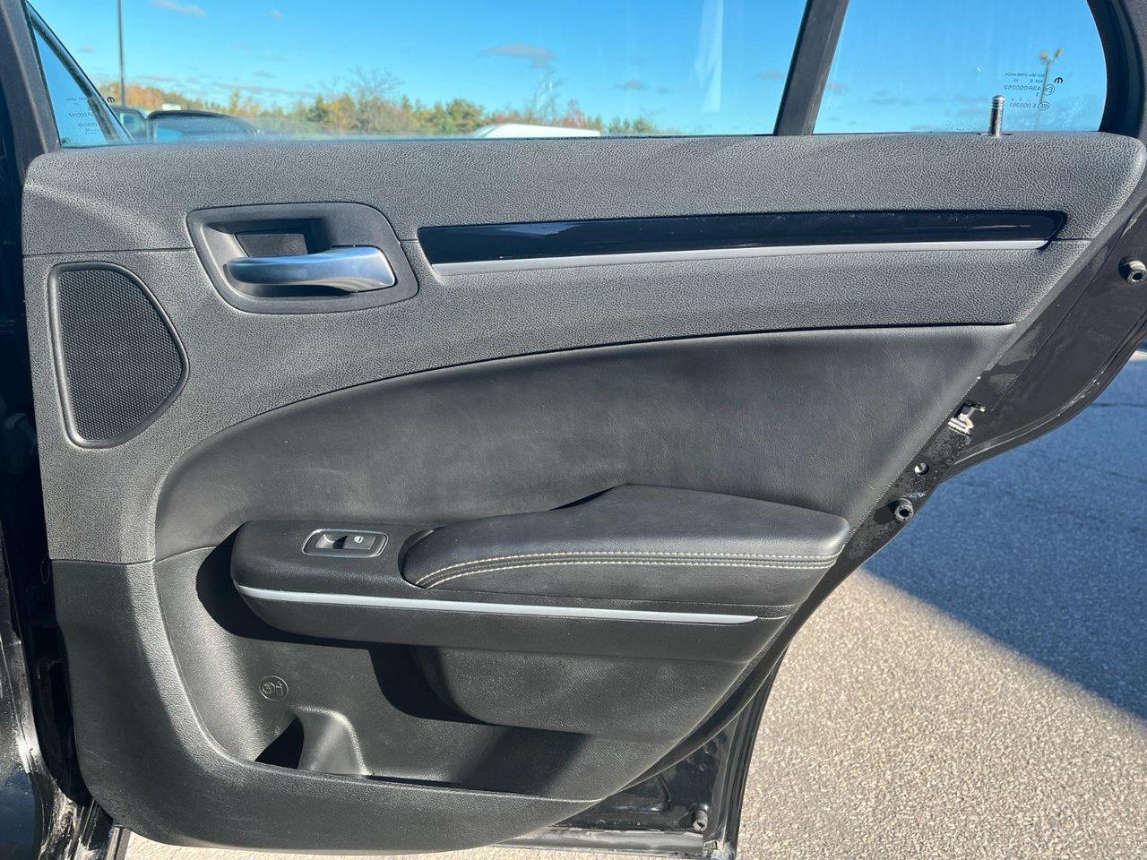 2023 Chrysler 300 S RWD Photo