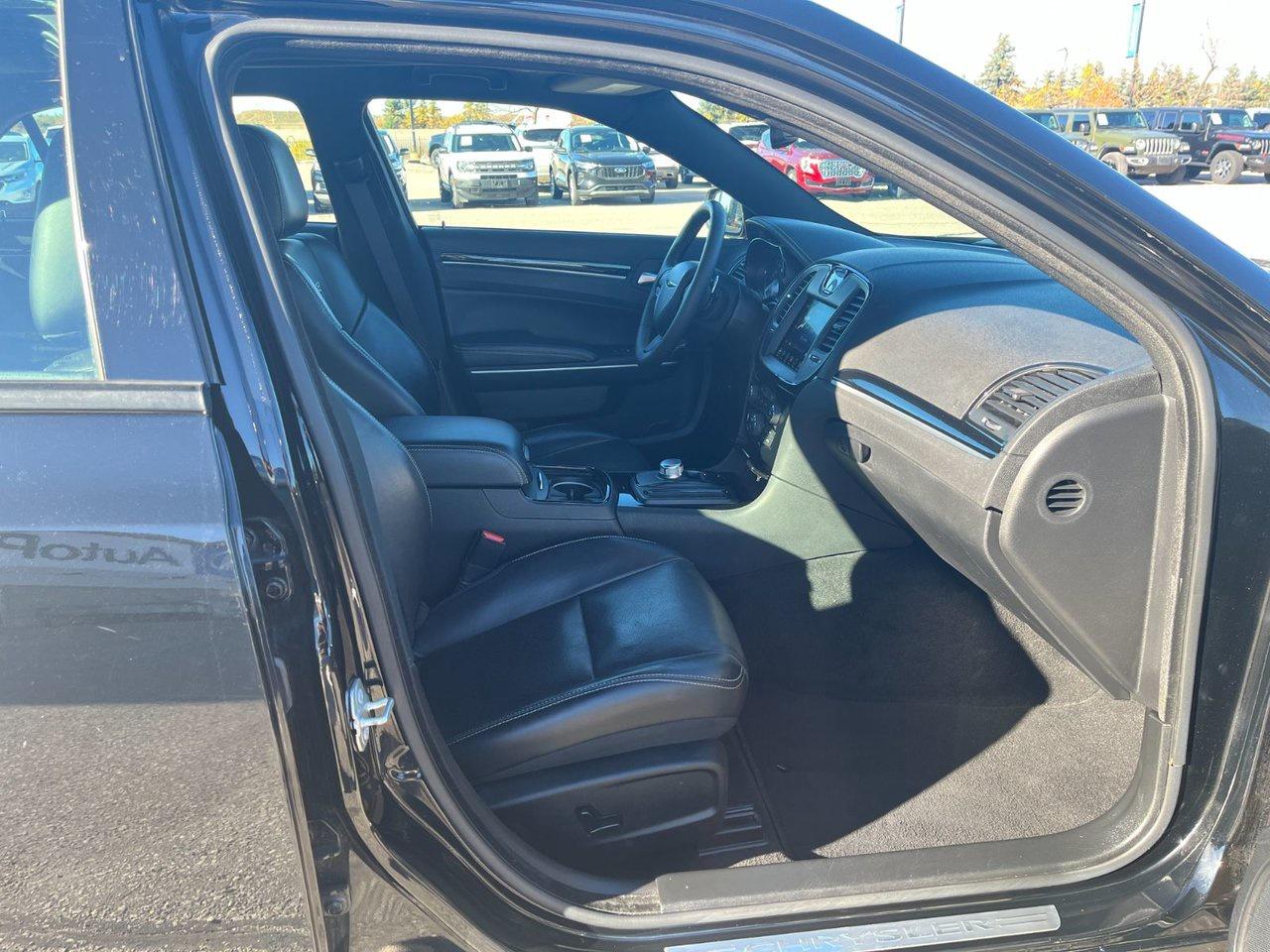 2023 Chrysler 300 S RWD Photo