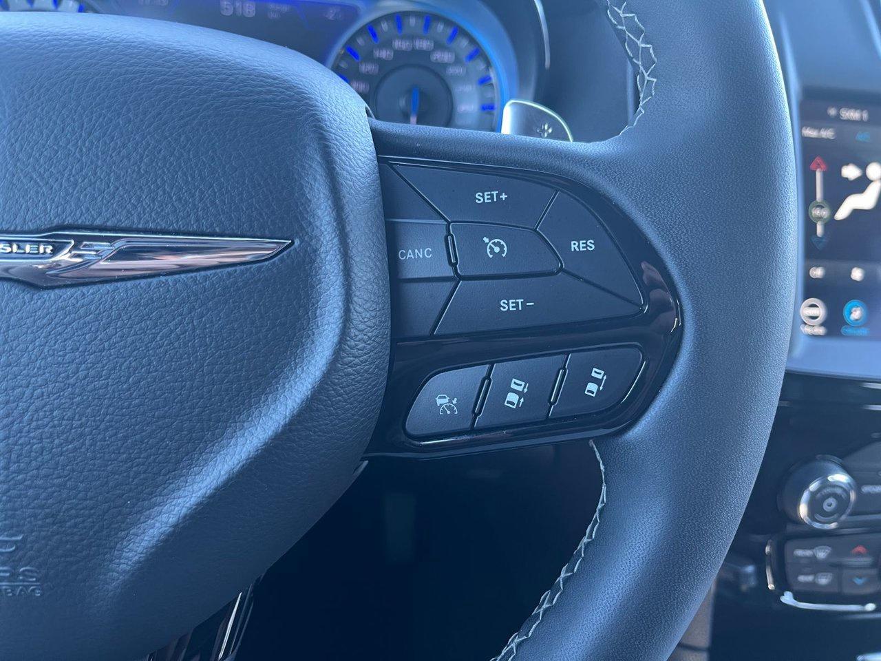 2023 Chrysler 300 S RWD Photo