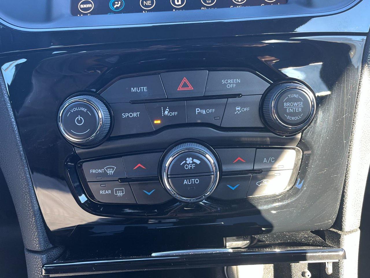 2023 Chrysler 300 S RWD Photo