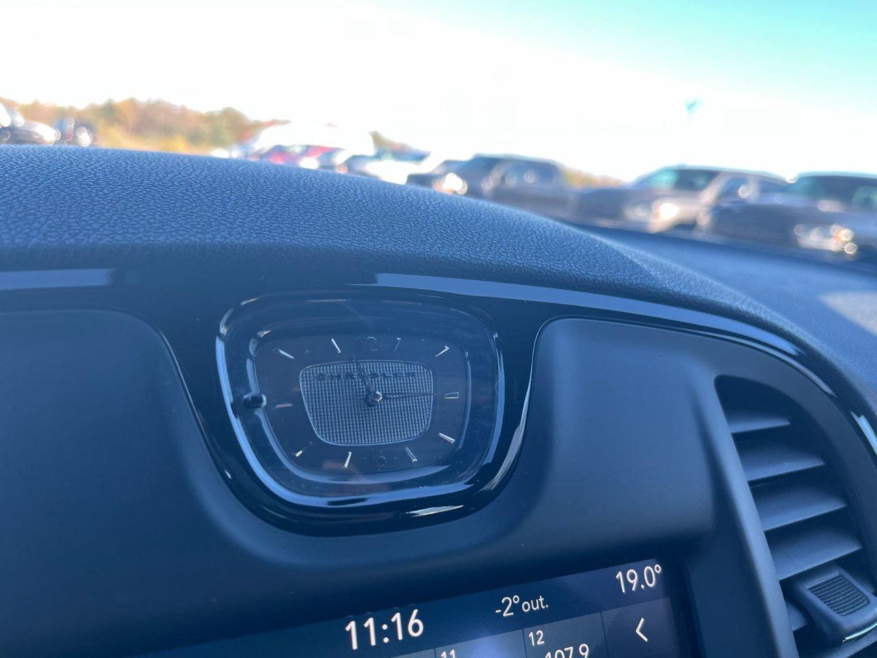 2023 Chrysler 300 S RWD Photo