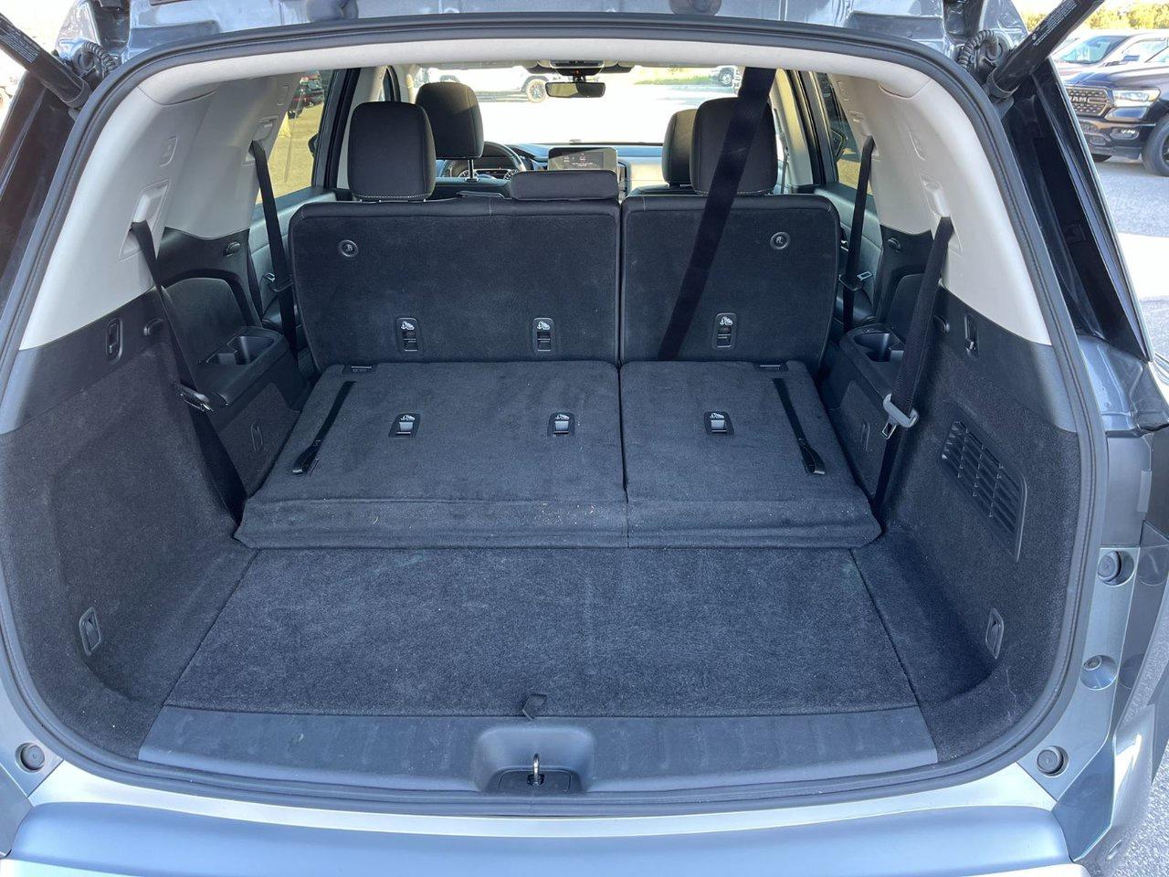 2024 Nissan Pathfinder SV AWD Photo