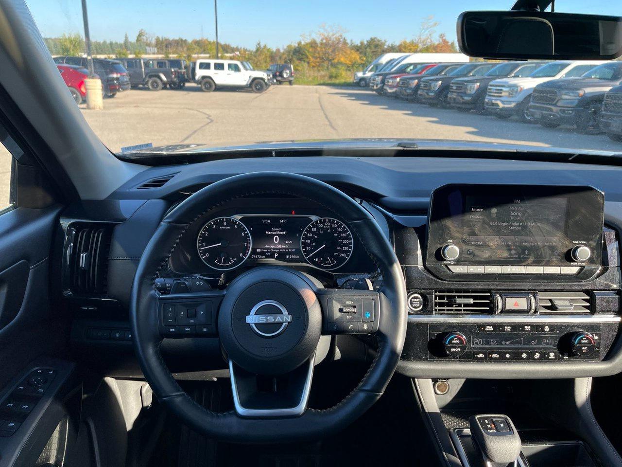 2024 Nissan Pathfinder SV AWD Photo