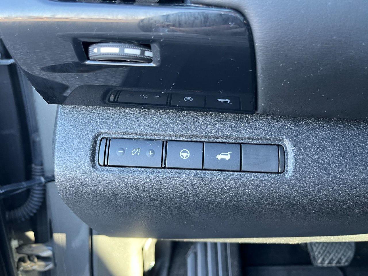 2024 Nissan Pathfinder SV AWD Photo