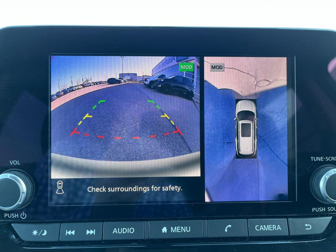 2024 Nissan Pathfinder SV AWD Photo