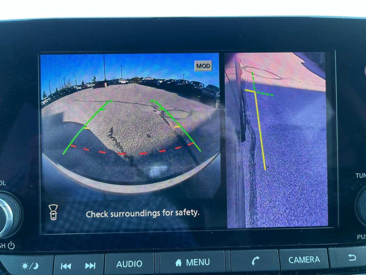 2024 Nissan Pathfinder SV AWD Photo