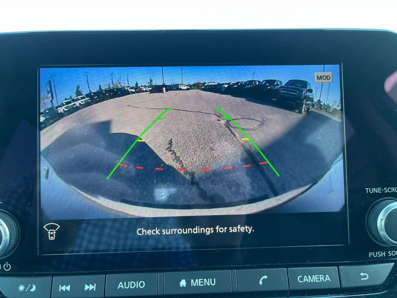 2024 Nissan Pathfinder SV AWD Photo