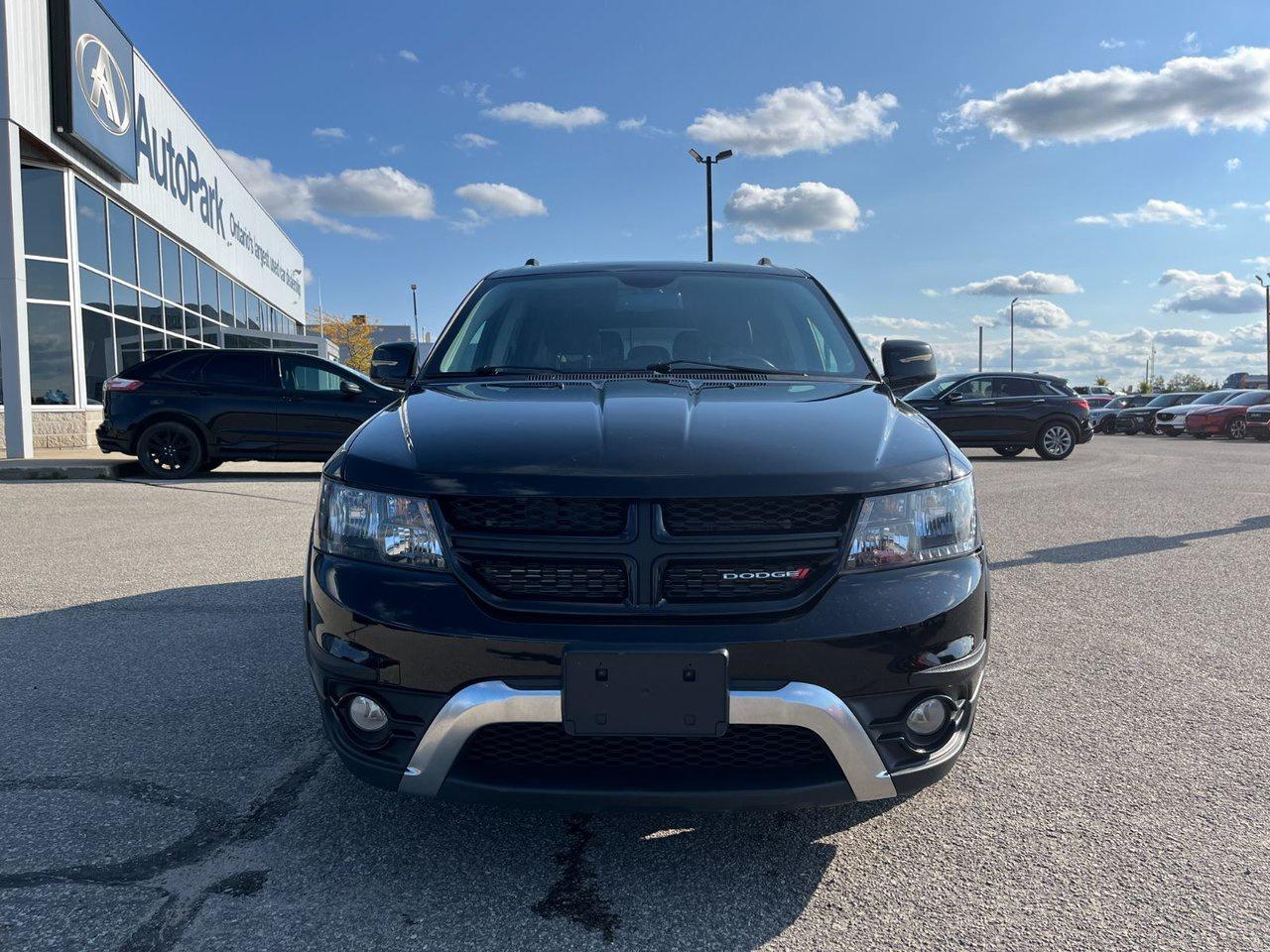 2017 Dodge Journey FWD 4DR CROSSROAD Photo2