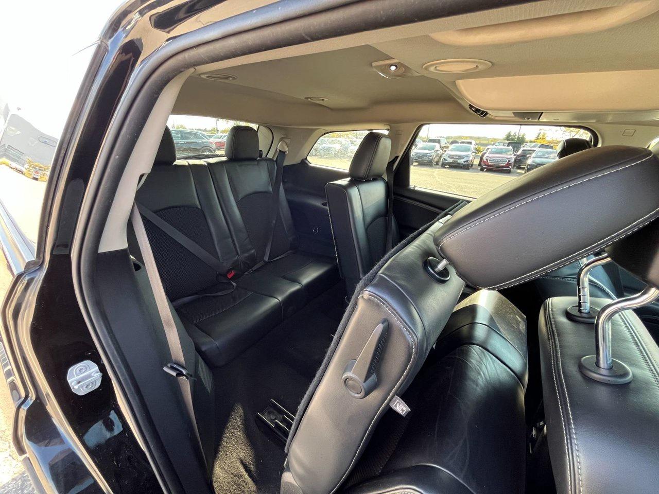 2017 Dodge Journey FWD 4DR CROSSROAD Photo