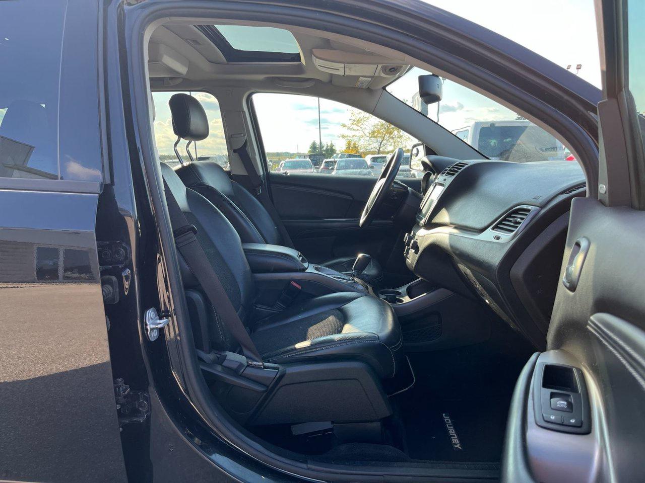 2017 Dodge Journey FWD 4DR CROSSROAD Photo