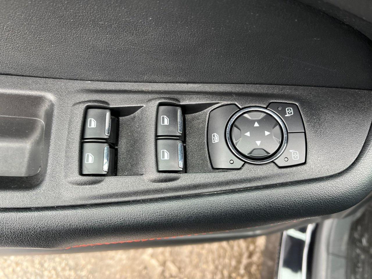 2022 Ford Edge ST Line AWD Photo