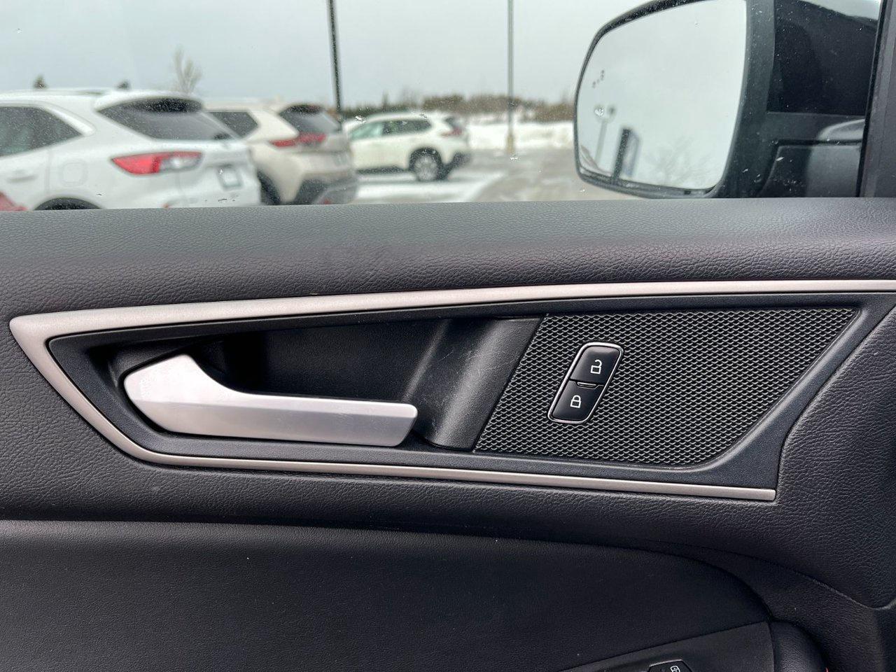 2022 Ford Edge ST Line AWD Photo