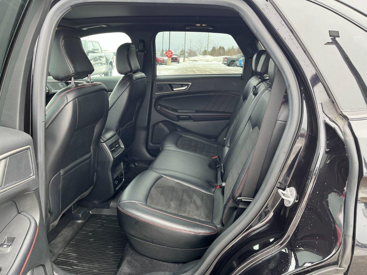 2022 Ford Edge ST Line AWD Photo