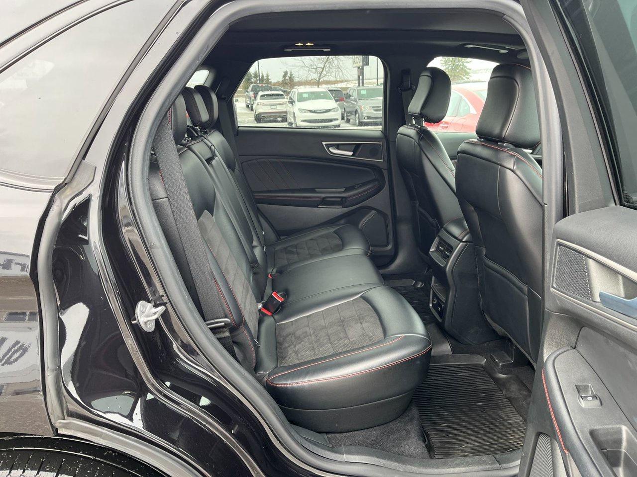 2022 Ford Edge ST Line AWD Photo