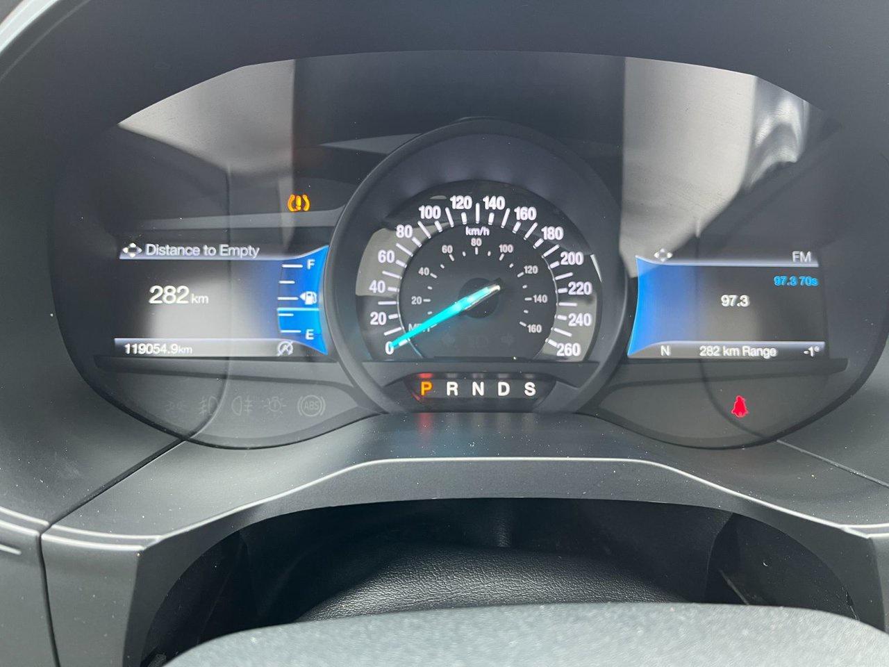 2022 Ford Edge ST Line AWD Photo