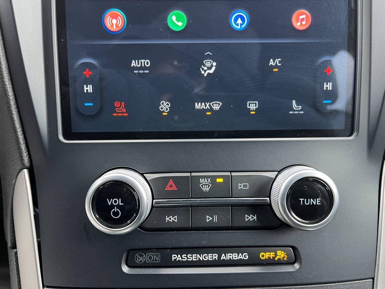 2022 Ford Edge ST Line AWD Photo