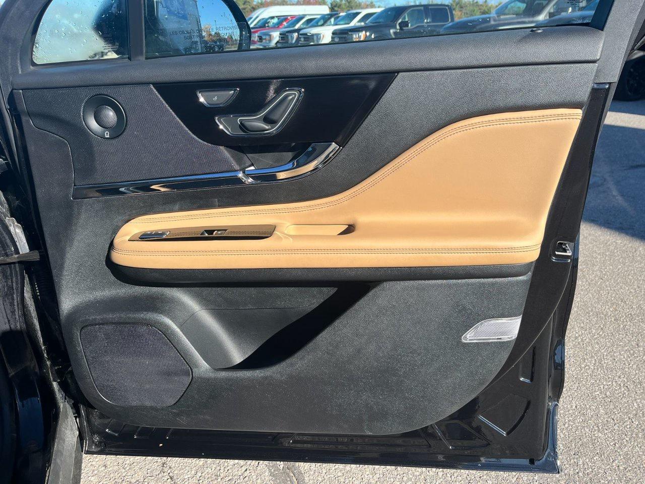 2021 Lincoln Corsair Reserve AWD Photo