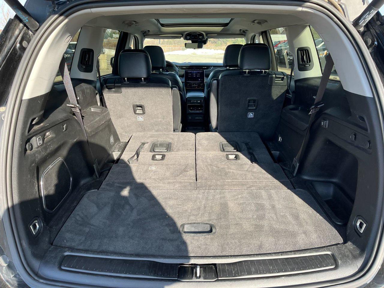 2021 Jeep Grand Cherokee LIMITED 4X4 Photo