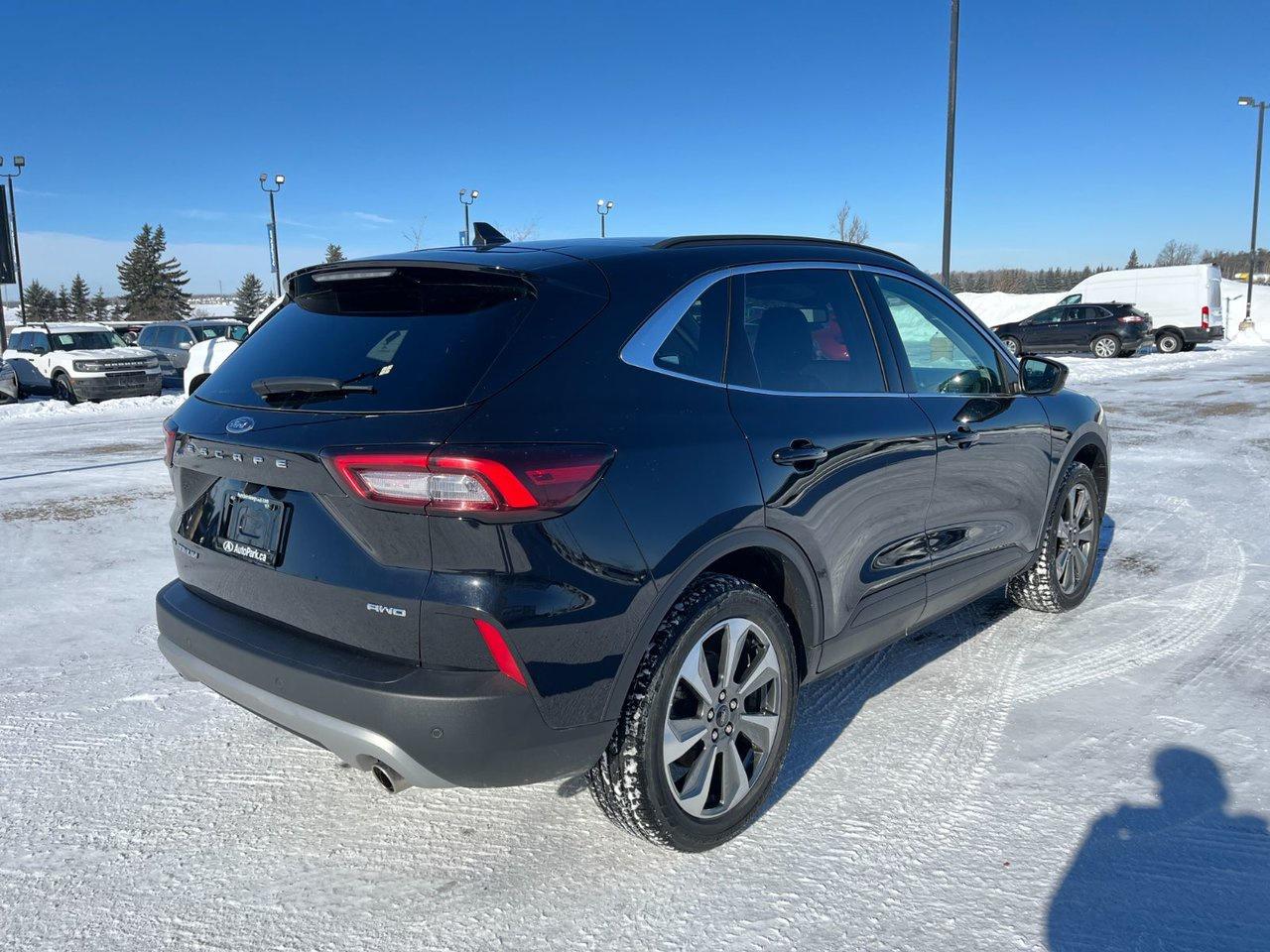 2024 Ford Escape Platinum AWD Photo