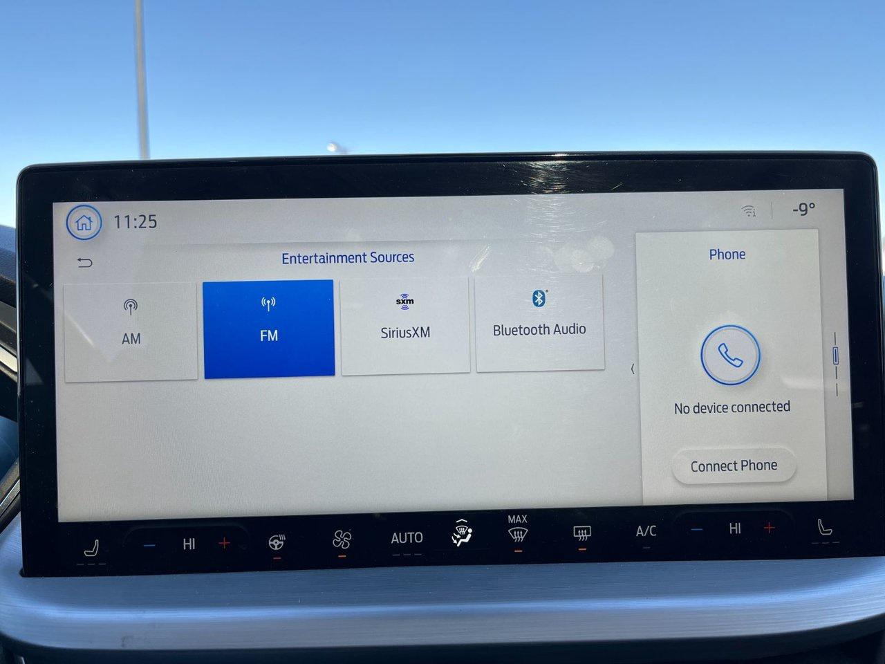 2024 Ford Escape Platinum AWD Photo