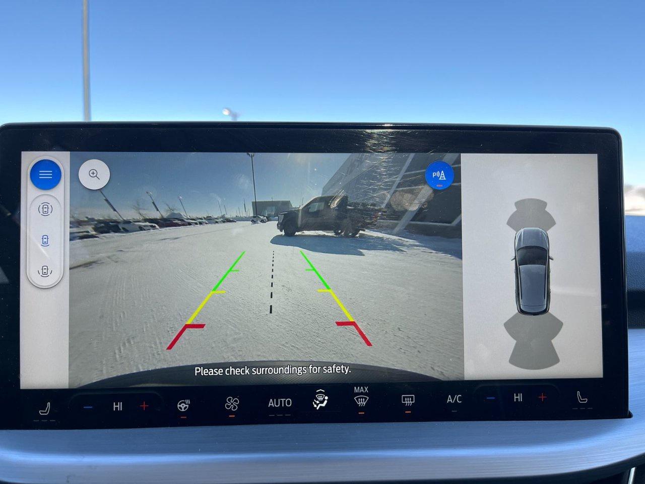 2024 Ford Escape Platinum AWD Photo