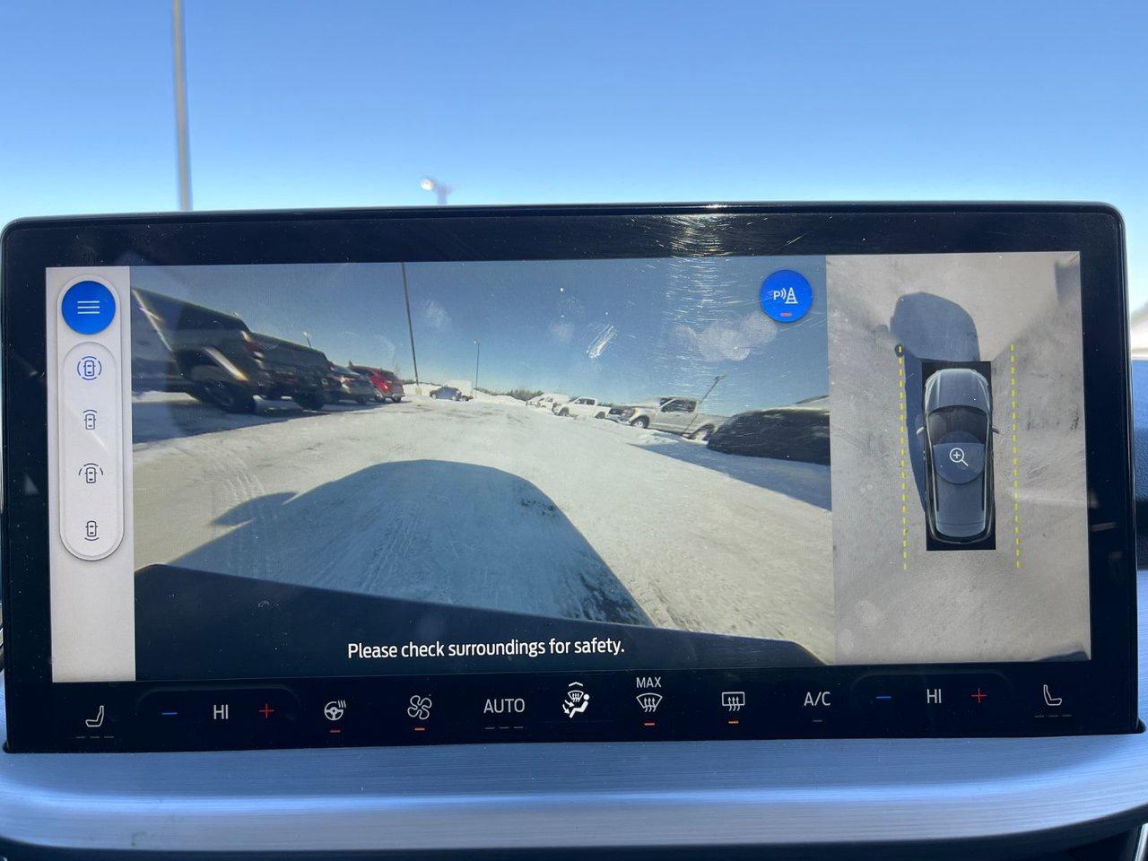 2024 Ford Escape Platinum AWD Photo