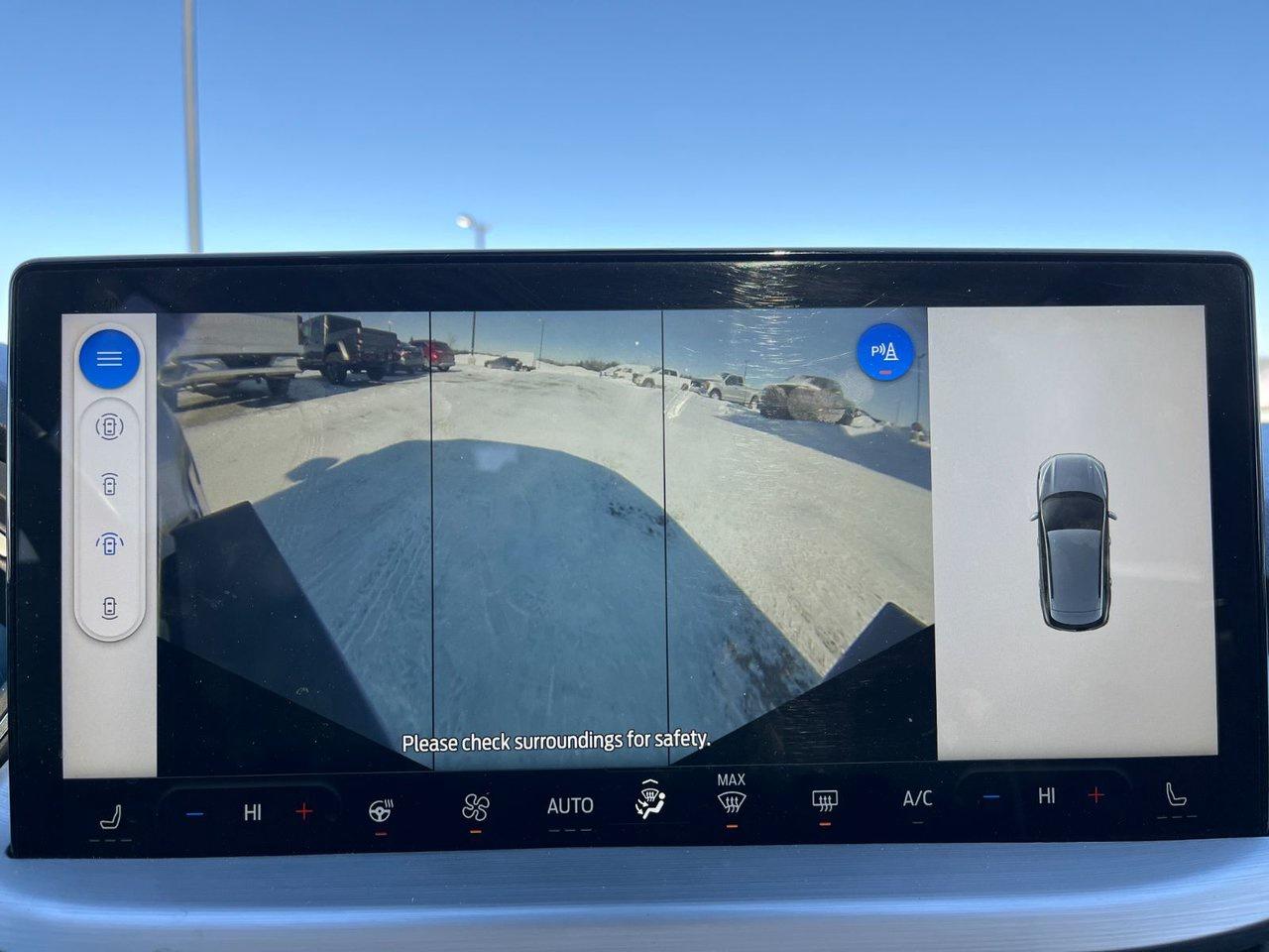 2024 Ford Escape Platinum AWD Photo