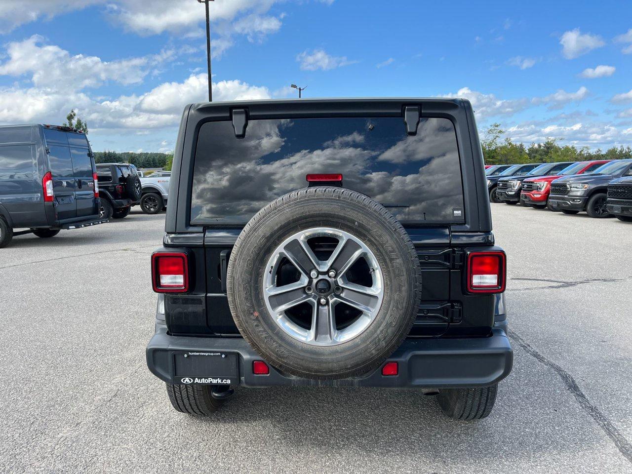 2021 Jeep Wrangler Unlimited Sahara Photo