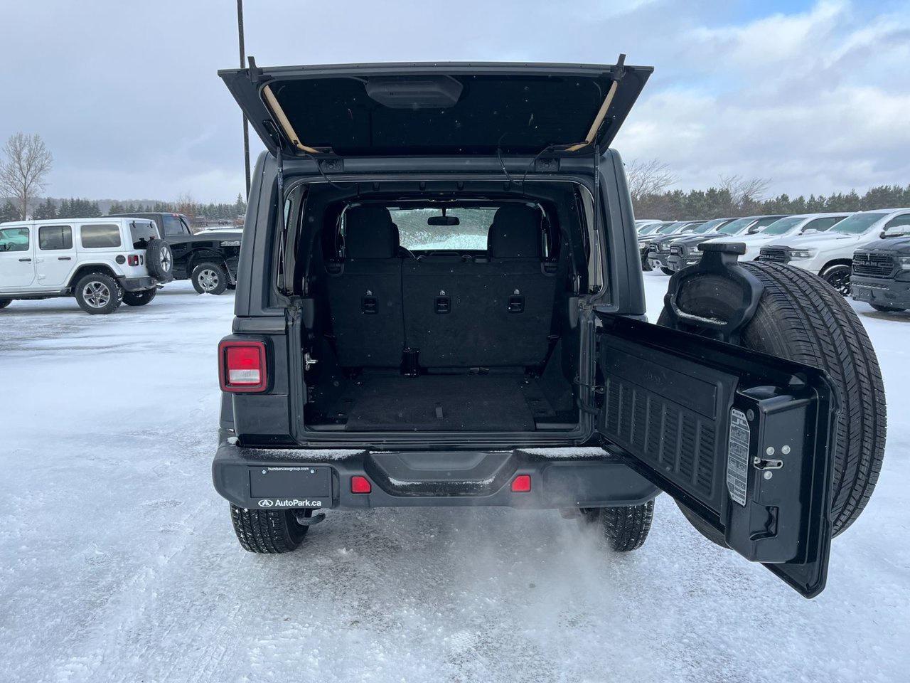 2021 Jeep Wrangler Unlimited Sahara Photo