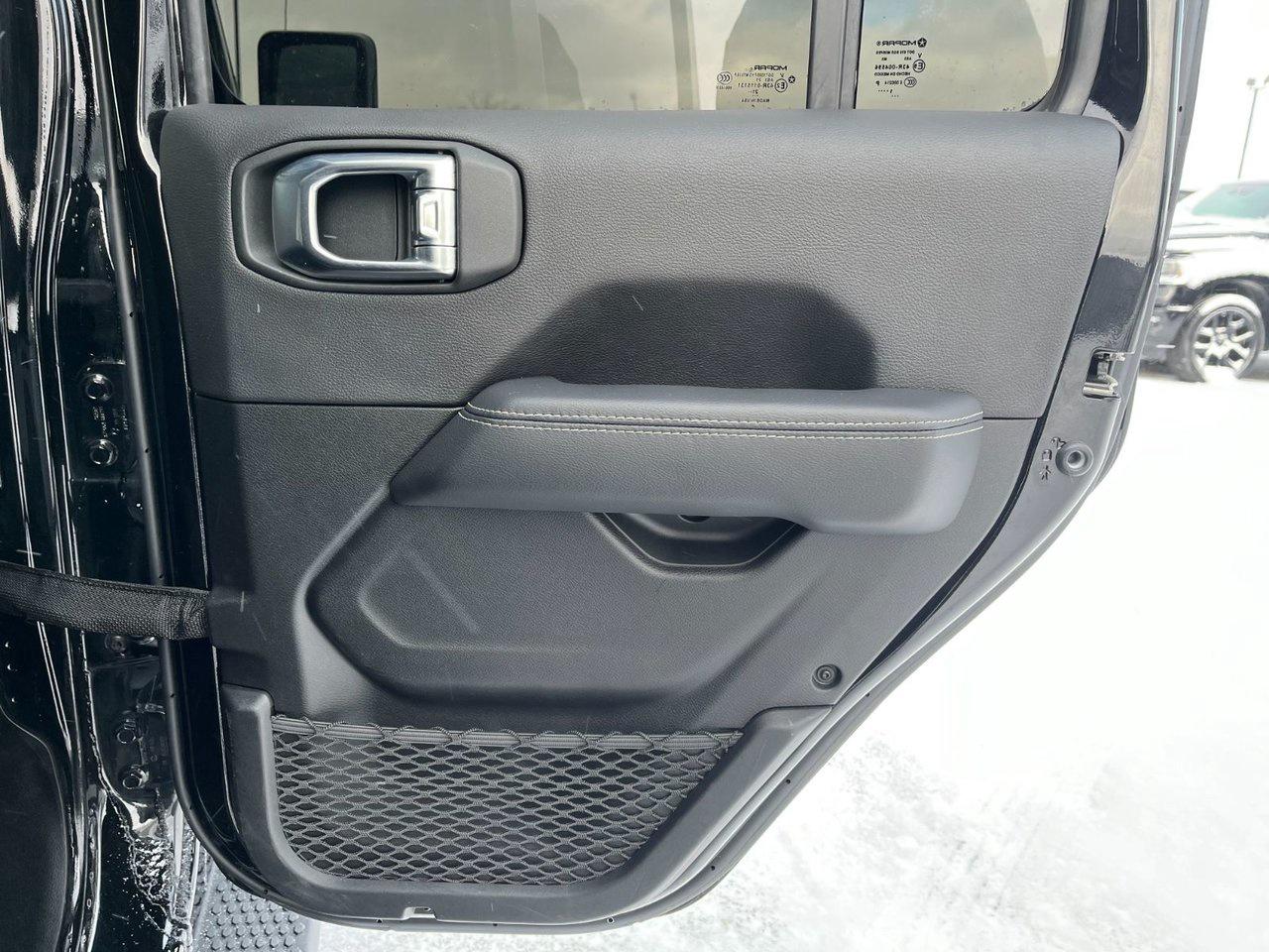 2021 Jeep Wrangler Unlimited Sahara Photo