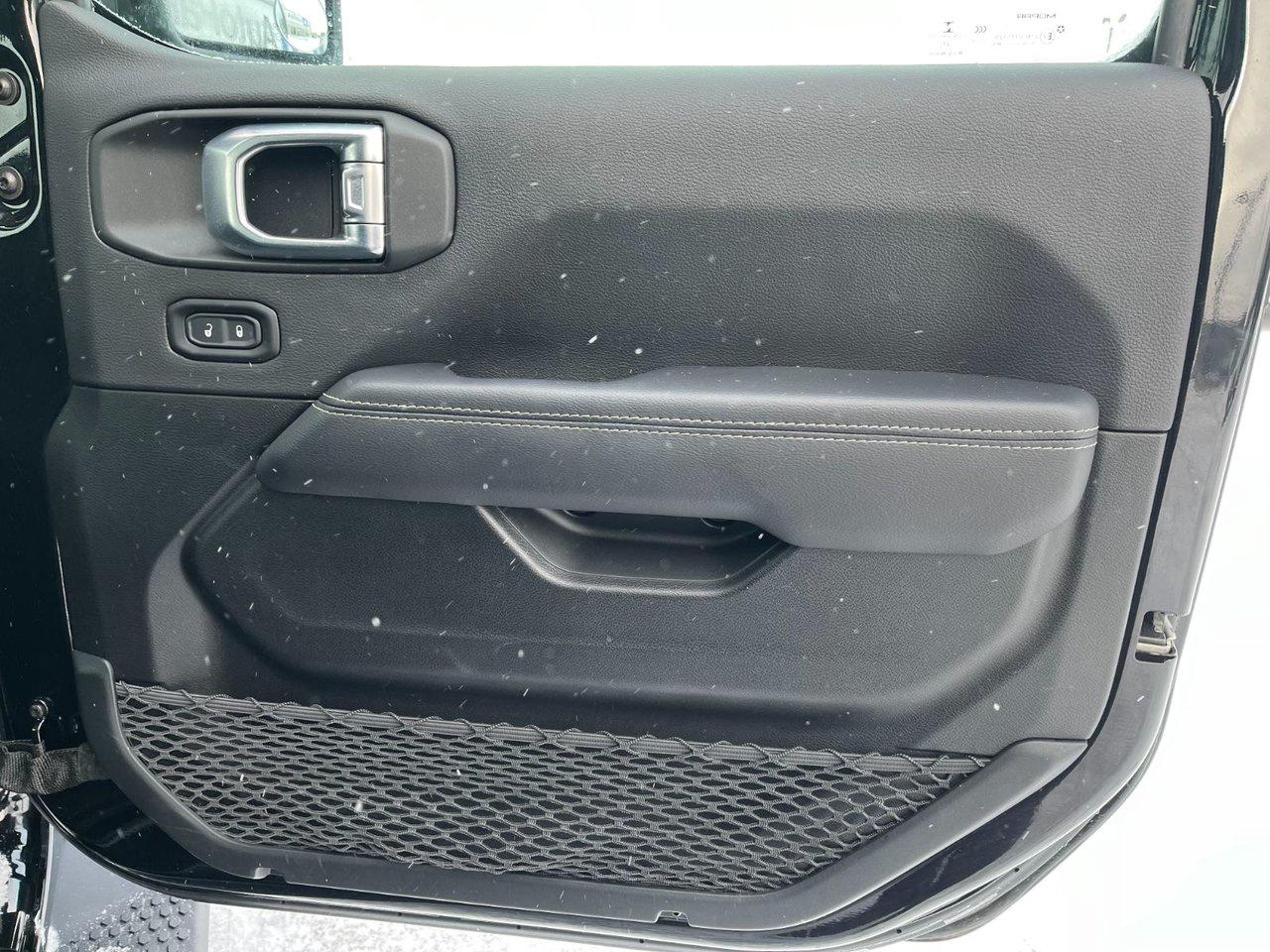 2021 Jeep Wrangler Unlimited Sahara Photo