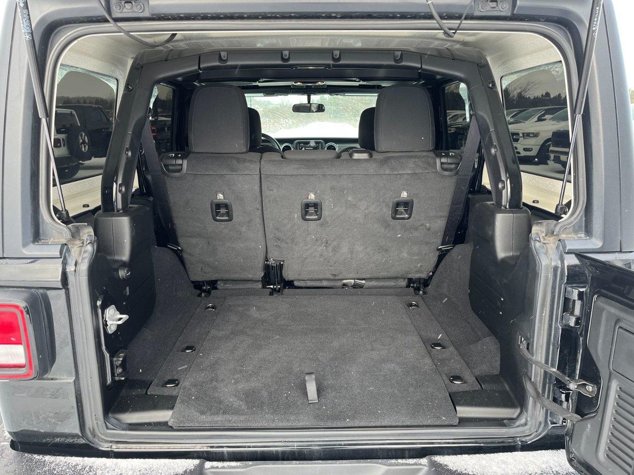 2021 Jeep Wrangler Unlimited Sahara Photo