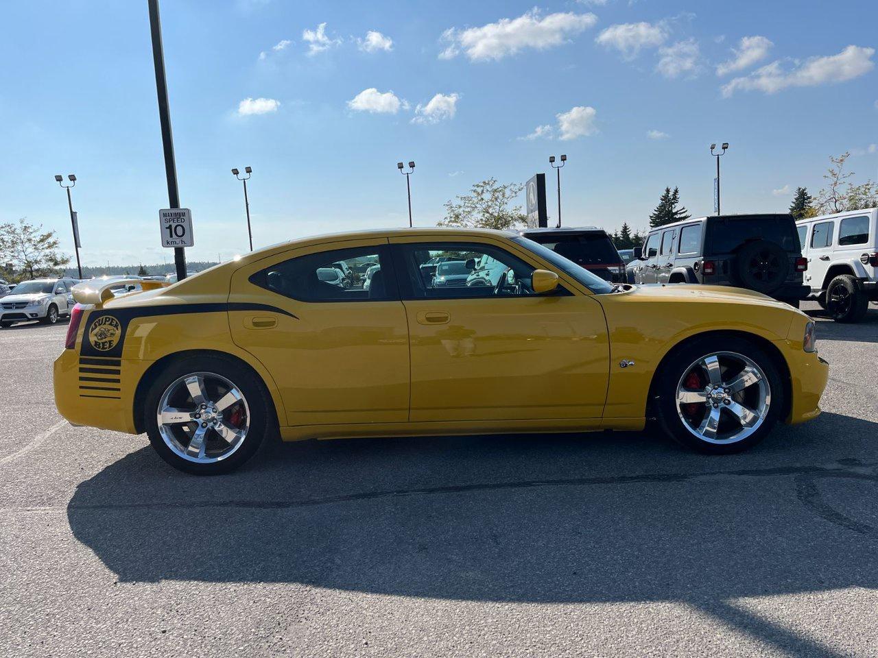 2007 Dodge Charger SRT8 RWD Photo4