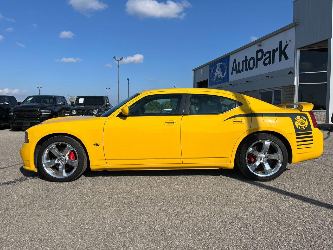 2007 Dodge Charger SRT8 RWD Photo