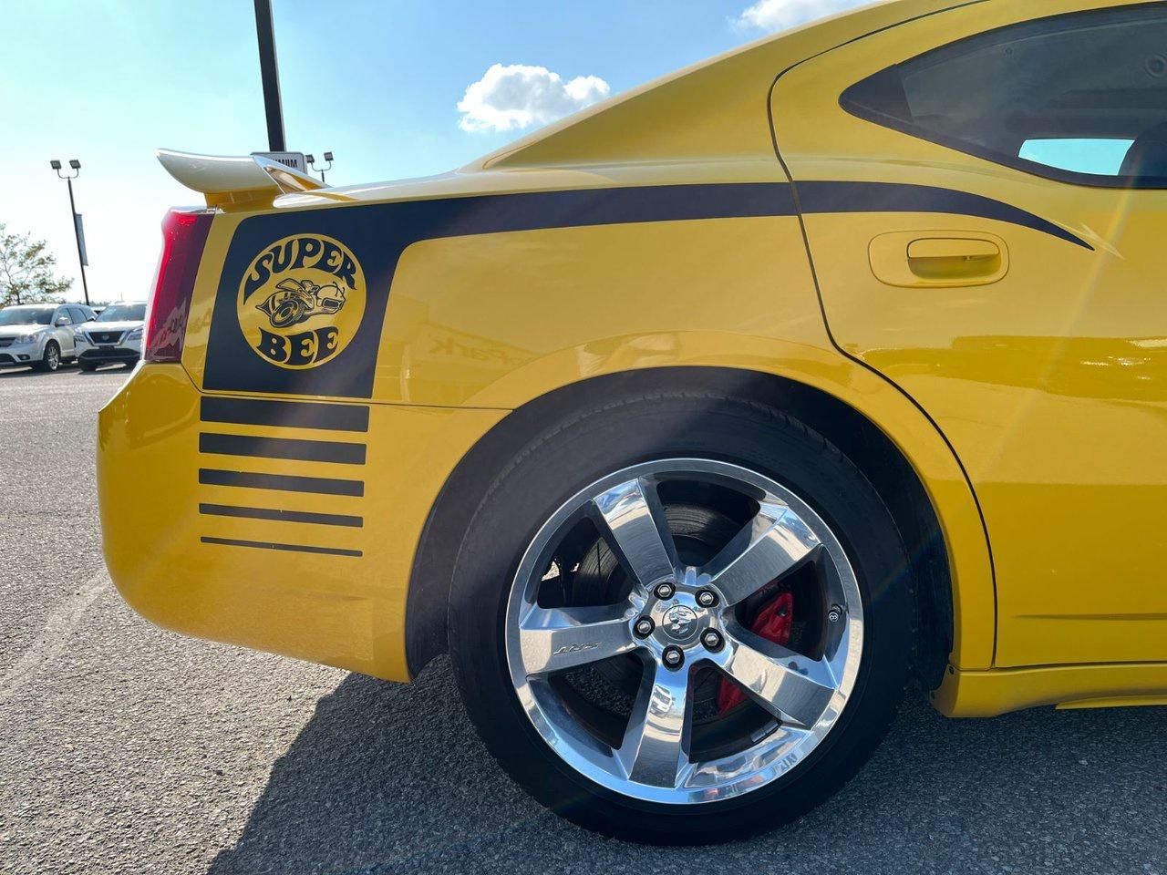 2007 Dodge Charger SRT8 RWD Photo